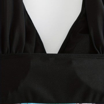 Dame tankini-sæt med blomstrede top og komfortable bad shorts skovae