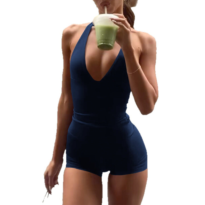 Dame jumpsuit med dyb V-halsudskæring og sporty snit Skovae