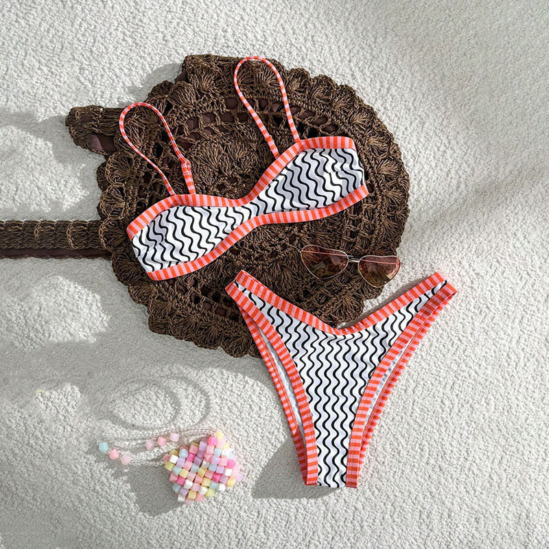 Dame Bandeau-bikini med spændende bølgemønster Skovae