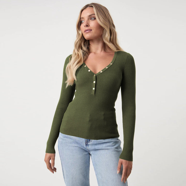 Dame figursyet ribtop med dekorerede knapper Stilla