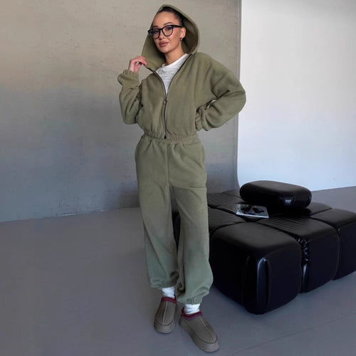 Kvinders stilfulde fleece loungewear sæt med cropped jakke og komfortable joggers Skovae
