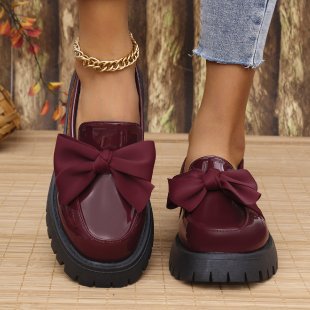 Dame loafers med glamorøst bånd-design og skridsikker profilsåle Stilla