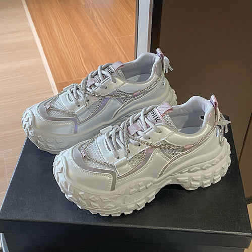 Dame Sporty Trekking-Sneakers med åndbart netstruktur og robust sål Stilla
