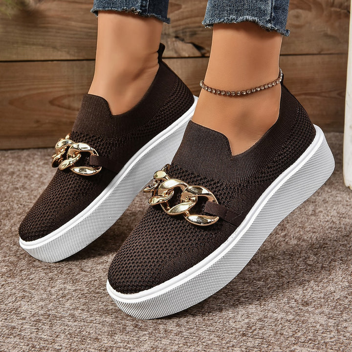 Dame Sneakers med fashionable metal kæde applikationer og komfortabel gummisål Stilla