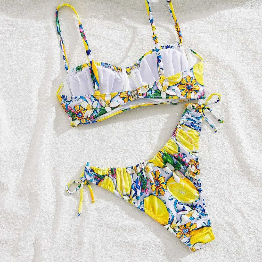 Dame bikini-sæt med raffinerede bindebånd og spændende blomsterprint Skovae