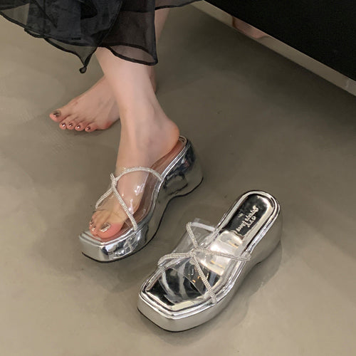 Dame Plateau-sandaler med gennemsigtigt remdesign og glitrende accenter Stilla