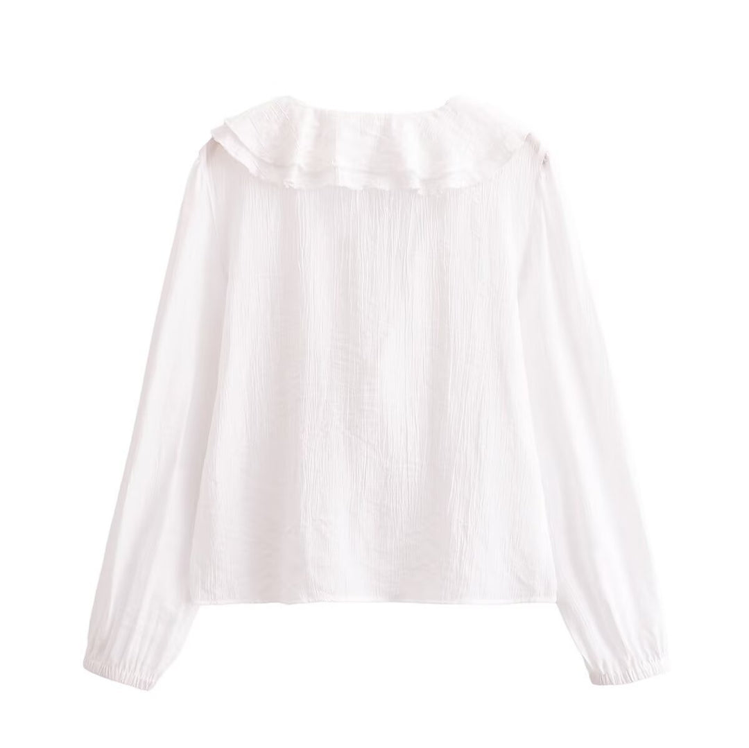 Damebluse med volangkrave og rynker Stilla