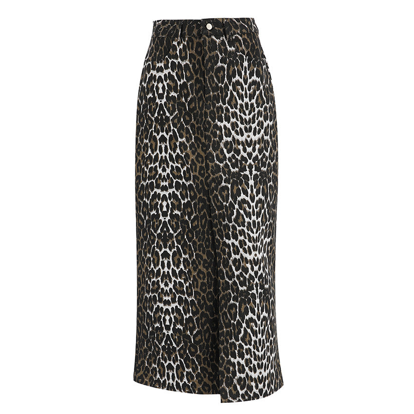 Dame maxiskørt med elegant leopardmønster og sideslids Stilla