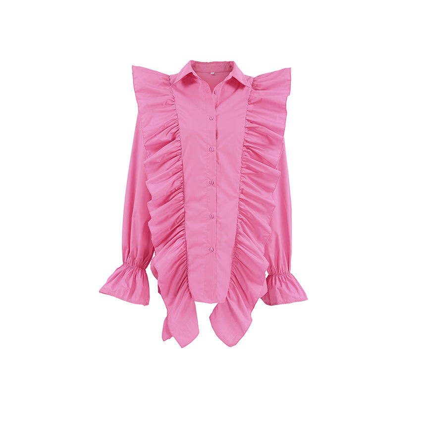 Damebluse med flæsedetaljer og asymmetrisk snit Stilla