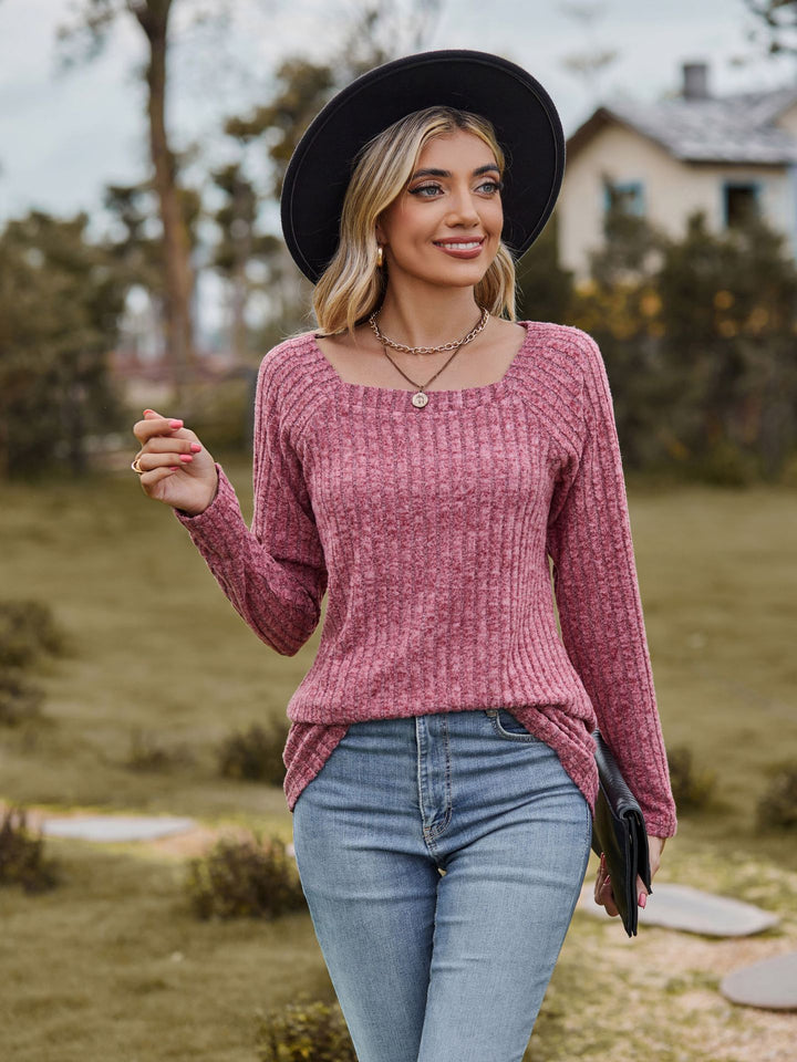 Dame sweater med kvadratisk udskæring og struktureret ribdesign Stilla