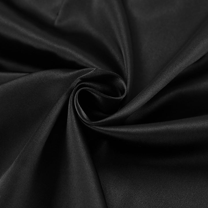 Dame spidsskjorte med glitrende satin og forførende design Stilla
