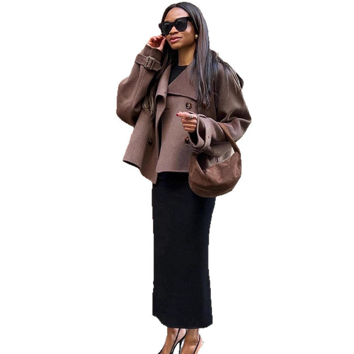 Dame afslappet oversized jakke med dobbelt knaplukning og bred revers Stilla