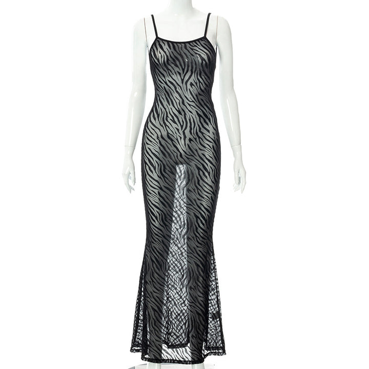 Femme justerbare spaghetti-strop-maxikjole med transparent zebra-print Stilla