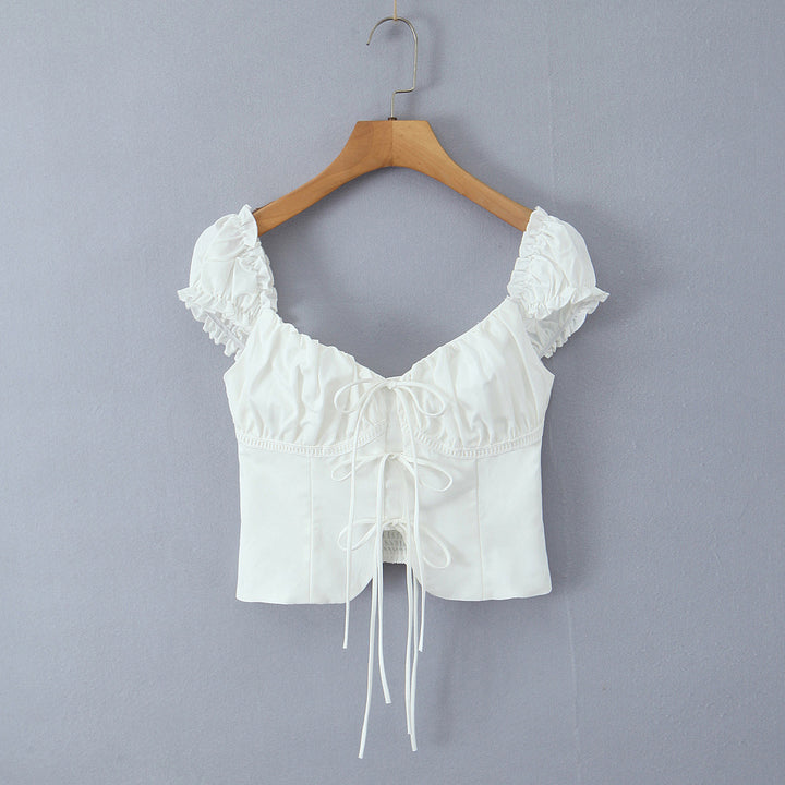 Dame vintage-inspireret crop-top med ruffle detaljer og moderne snit Stilla