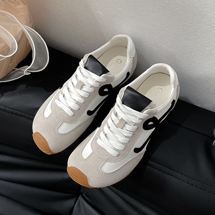 Dame Komfortable Sneakers i moderne, sporty design med stabil sål og åndbare egenskaber Stilla
