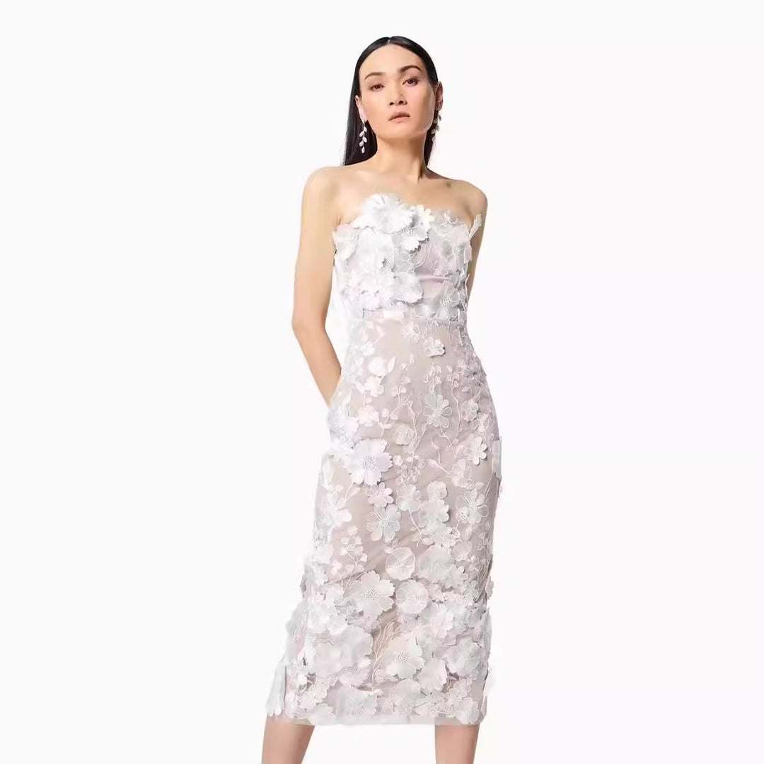 Dame Strapless Aftenkjole med blomsterapplikationer og gennemsigtigt overmateriale Stilla