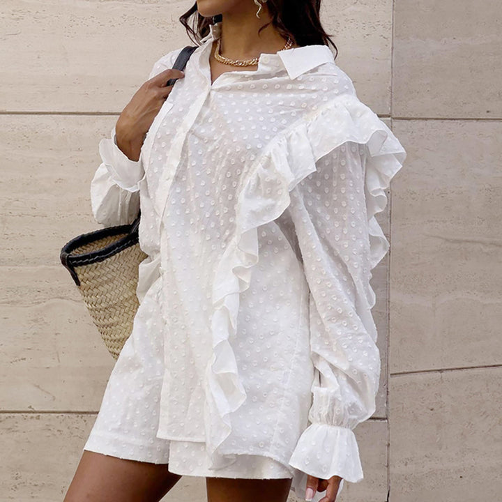 Dame sæt bestående af bluse og shorts med rüschen og gennemsigtigt design Stilla
