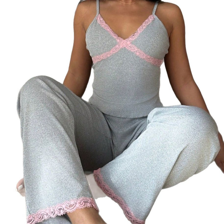 Femme Soft Loungewear Set med sart spidskant Stilla