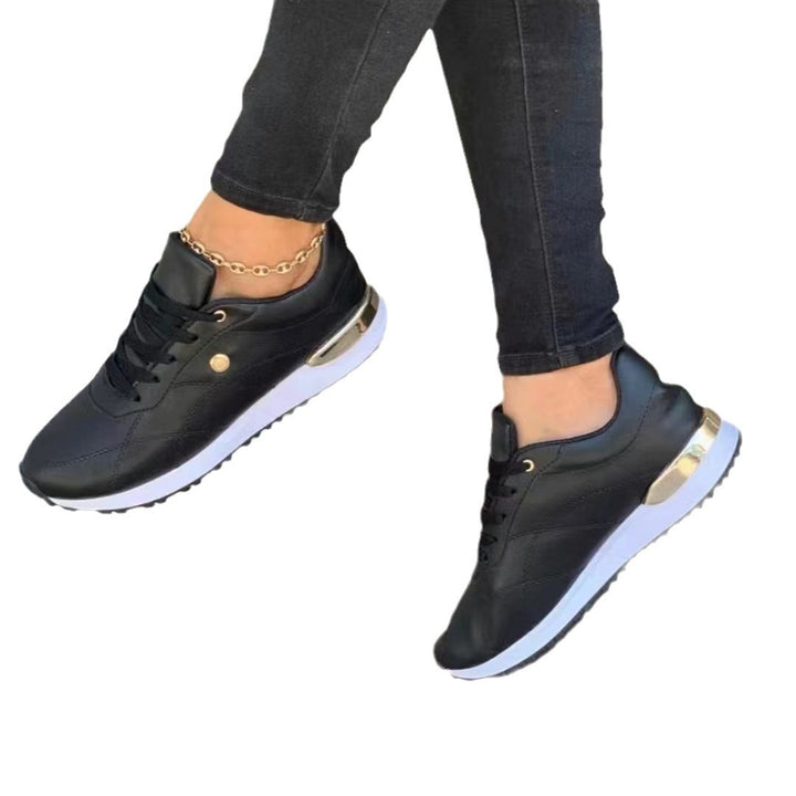 Dame Sporty Sneakers Stilla