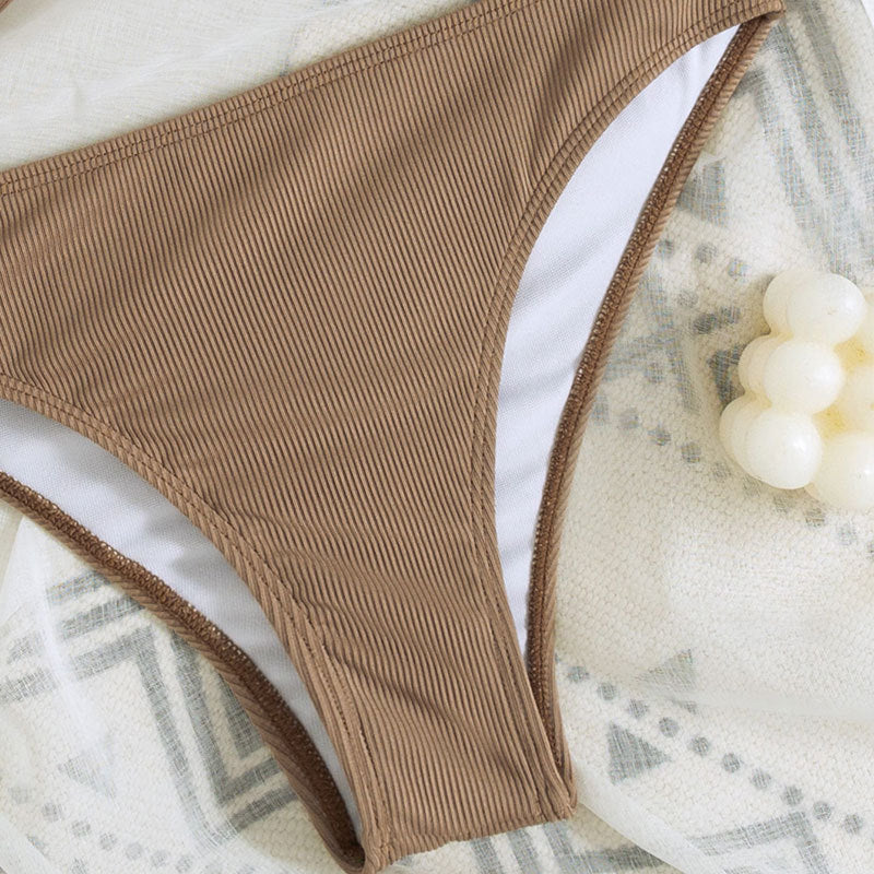 Dame triangel-bikini med innovativt snit og høj bærekomfort Skovae