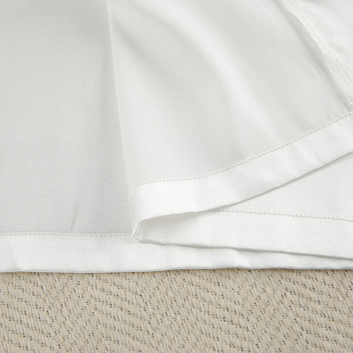 Dame Satin Morgenkåbe med elegante fjer Stilla