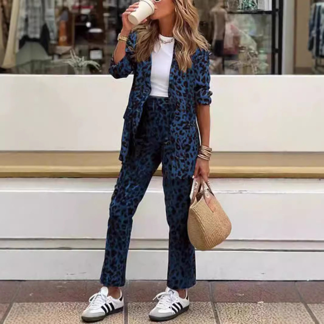 Dame elegant linnedragt sæt i leopardmønster med formsyet blazer og lige bukser Stiila