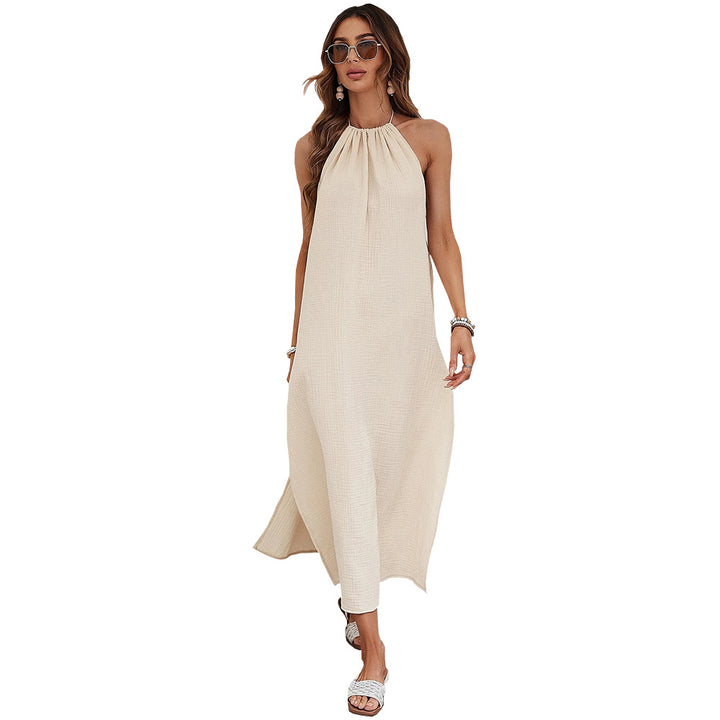 Damerne maxi kjole med fin ruffle detalje og elegant halterneck neckline Stilla