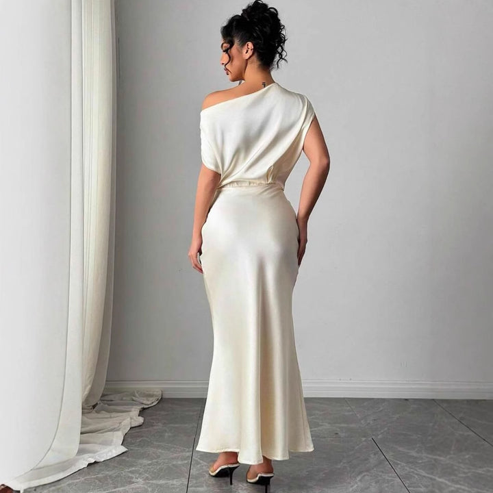 Dame elegant maxikjole med drapering og blomsterapplikation Stilla