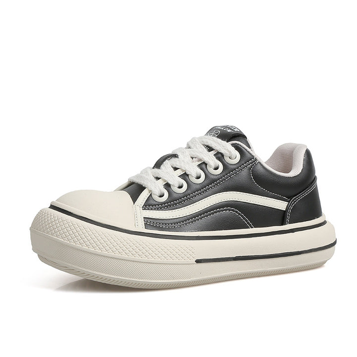 Dame Sneakers med tyk gummisål og stilfuldt overmateriale Stilla