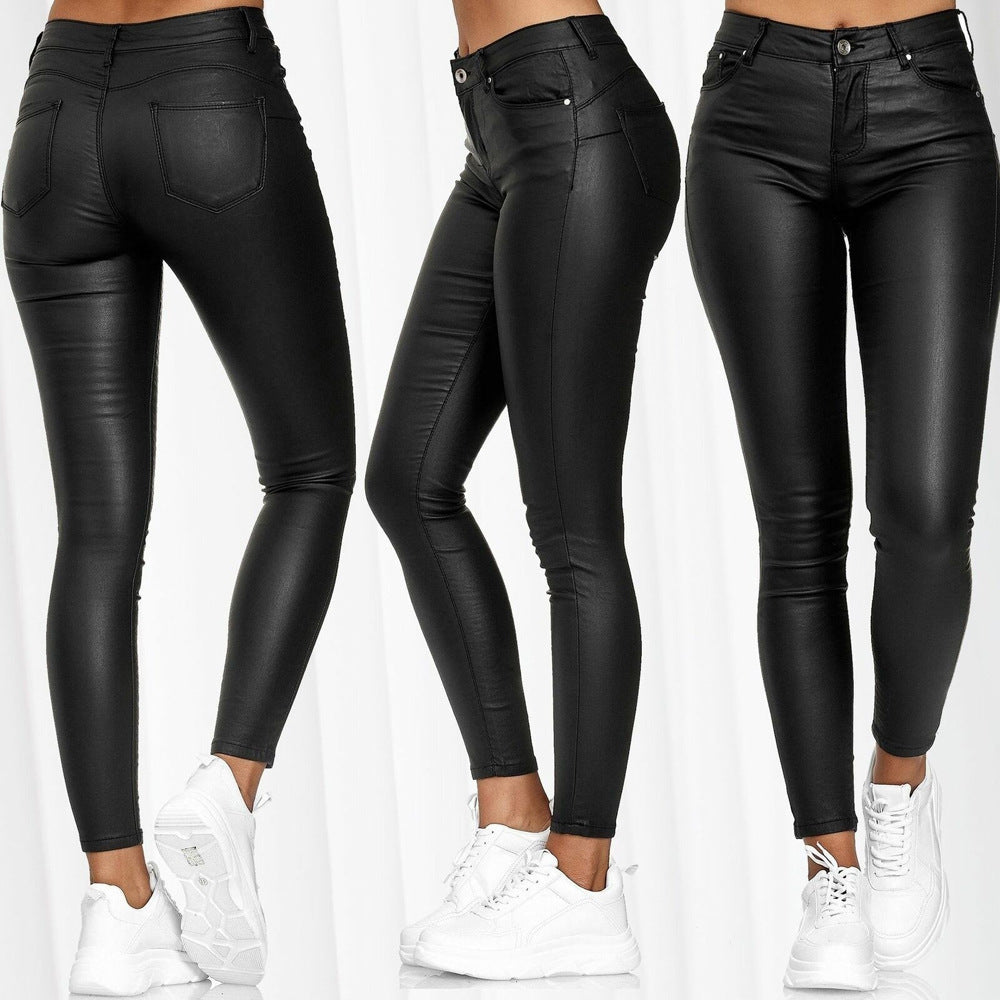 Dame lak leggings i skinny-fit stil med høj talje og praktiske lommer Stilla