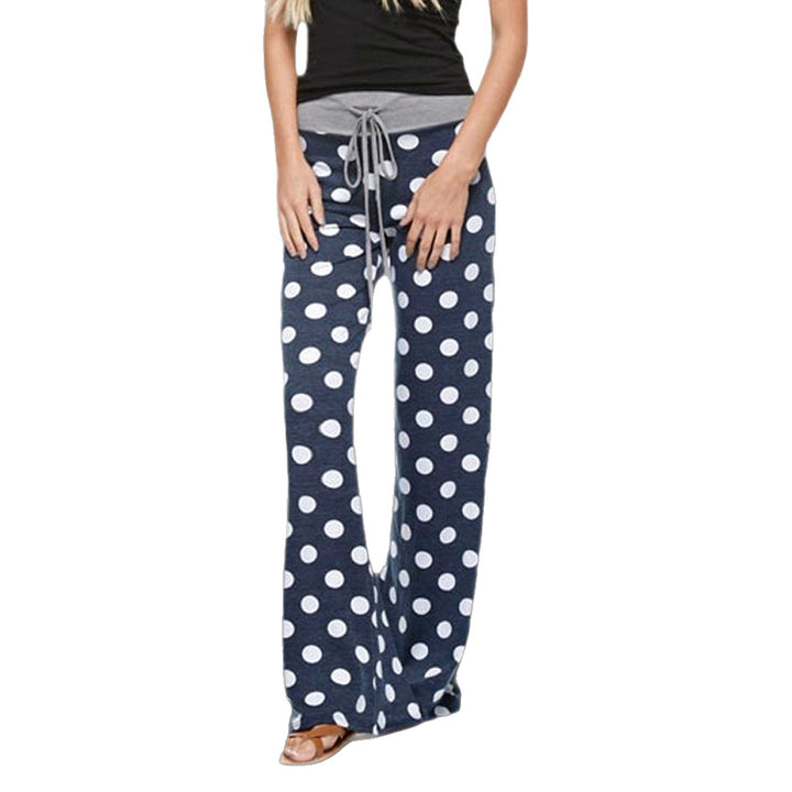 Dame fritidsbukser med løs pasform og farverigt polka dot design Skovae