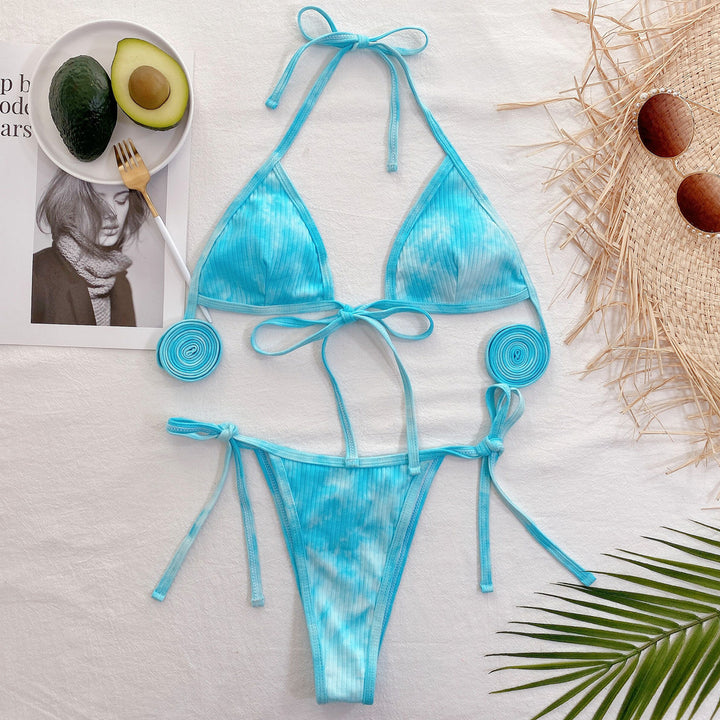 Dame triangel-bikini med elegant indpakningsdesign og justerbare stropper Stilla
