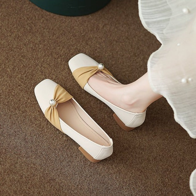Dame elegante ballerinaer med moderigtigt bånd-detalje og perlepræget accent Stilla