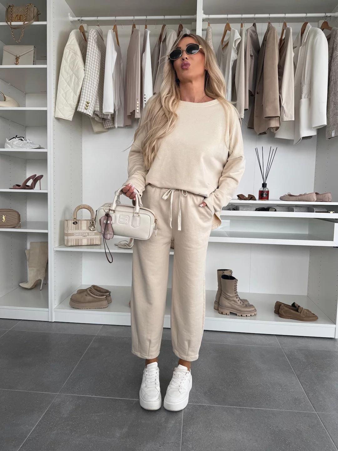 Kvinders loungewear sæt med komfortabel elastisk talje og moderne sweatshirt