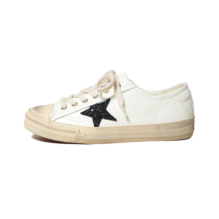 Dame mode sneakers med glitrende metallic-overflade og alsidigt design Stilla