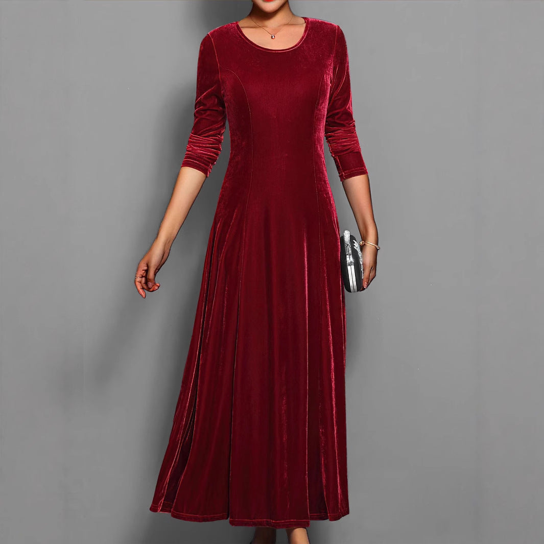 Dame elegant aftenkjole lavet af blød velour Stilla