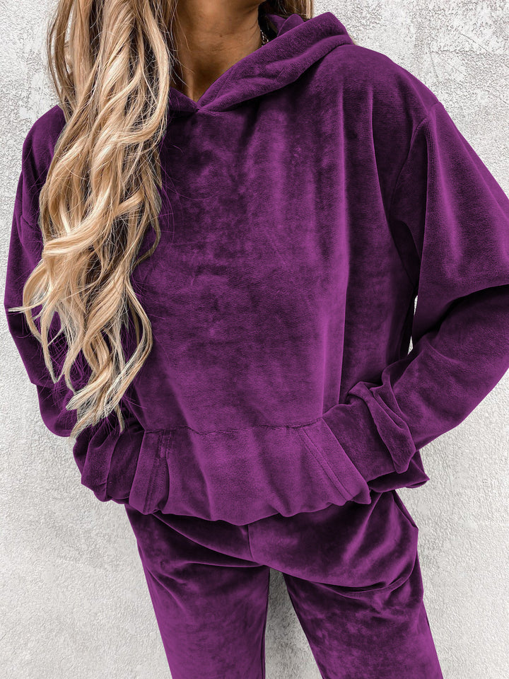 Kvinders hyggelige fleece hoodie med afslappede detaljer Skovae