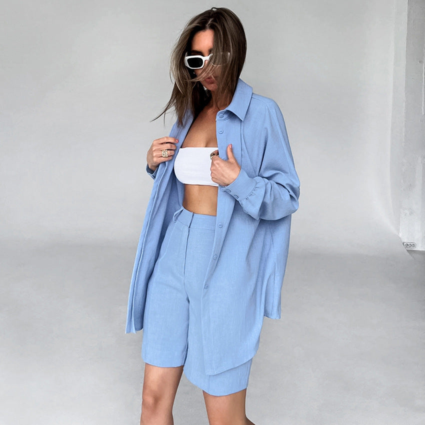 Dame sæt bestående af oversized skjorte og shorts med elegant snit Stilla