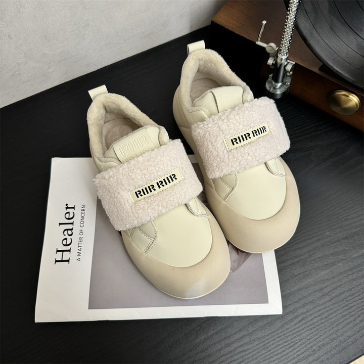 Dame Sneakers med blødt inderfor og komfortabel velcro Stilla