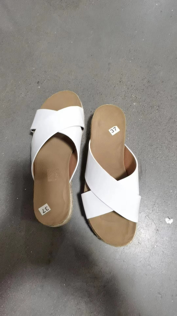Dame Plateau-sandaler med krydset rem og behagelig jute-sål Stilla