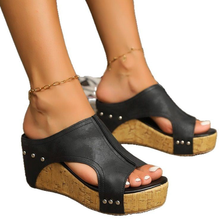 Dame kile-sandaler med dekorativt rem-design og skridsikre såler Stilla