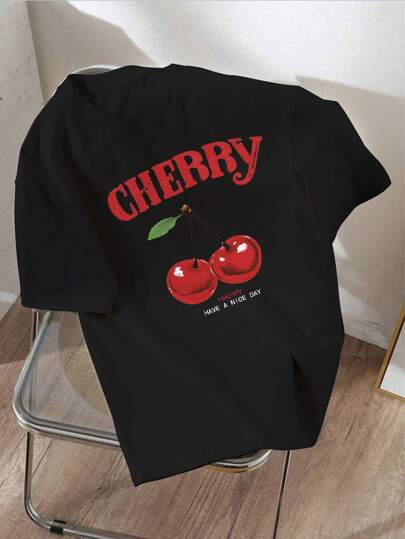 Dame T-shirt med glad kirsebærmotiv og rund halsudskæring Stilla