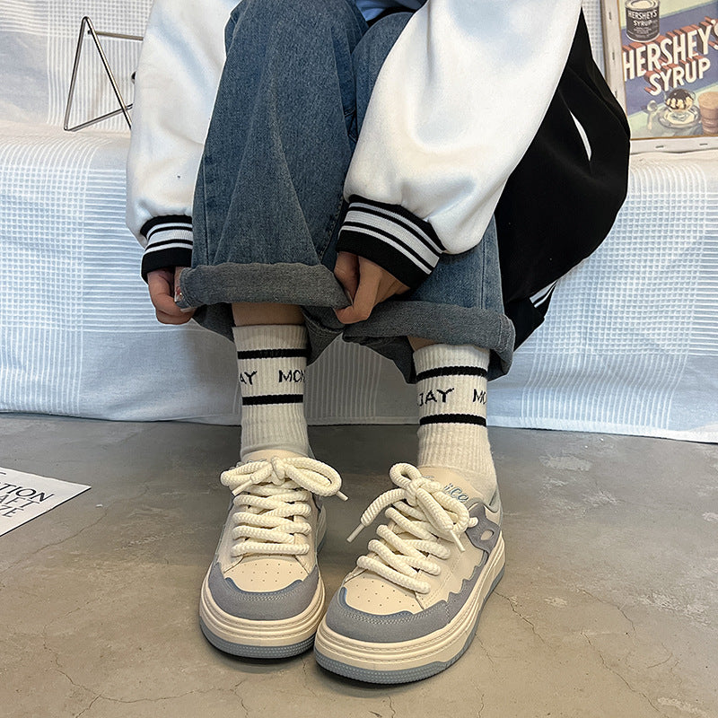 Dame sneakers i sporty design med åndbar overfladestruktur og dämpende sål Stilla