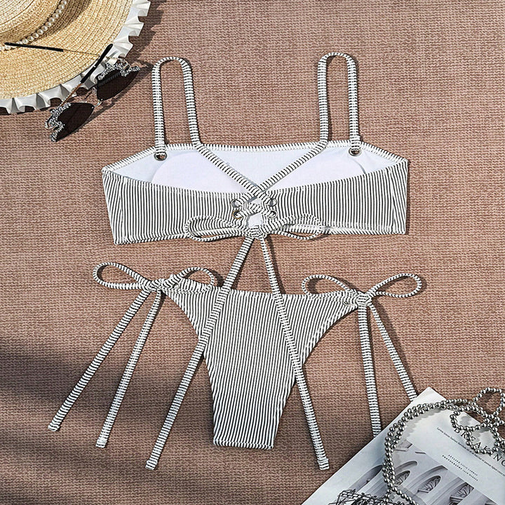 Dame bandeau bikini med struktureret overflade og legende bindebånd Skovae