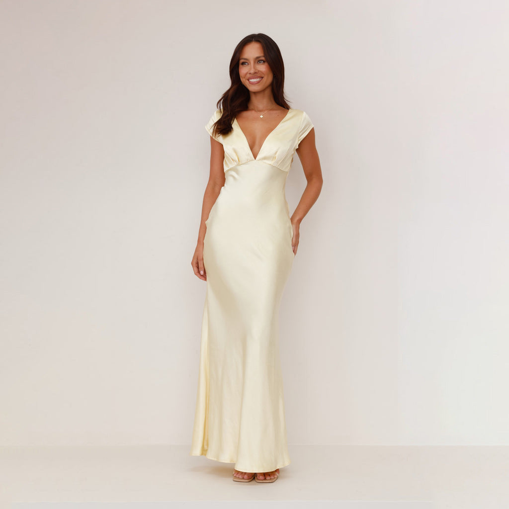 Dame Elegant Maxikjole med Dybt V-Udskæring og Strømmende Satin-Finish Skovae