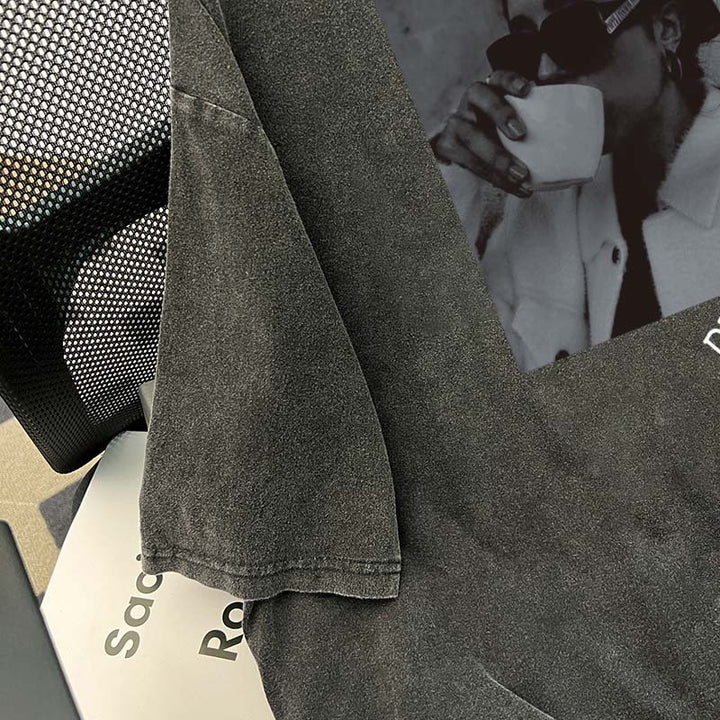 Dame T-shirt med kreativt tryk og afslappet snit Stilla