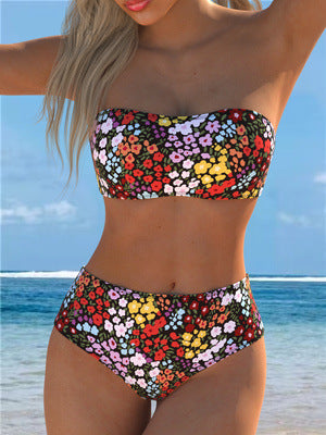 Dame bikini sæt med slidstærk bandeau top og højt skårne badebukser Skovae