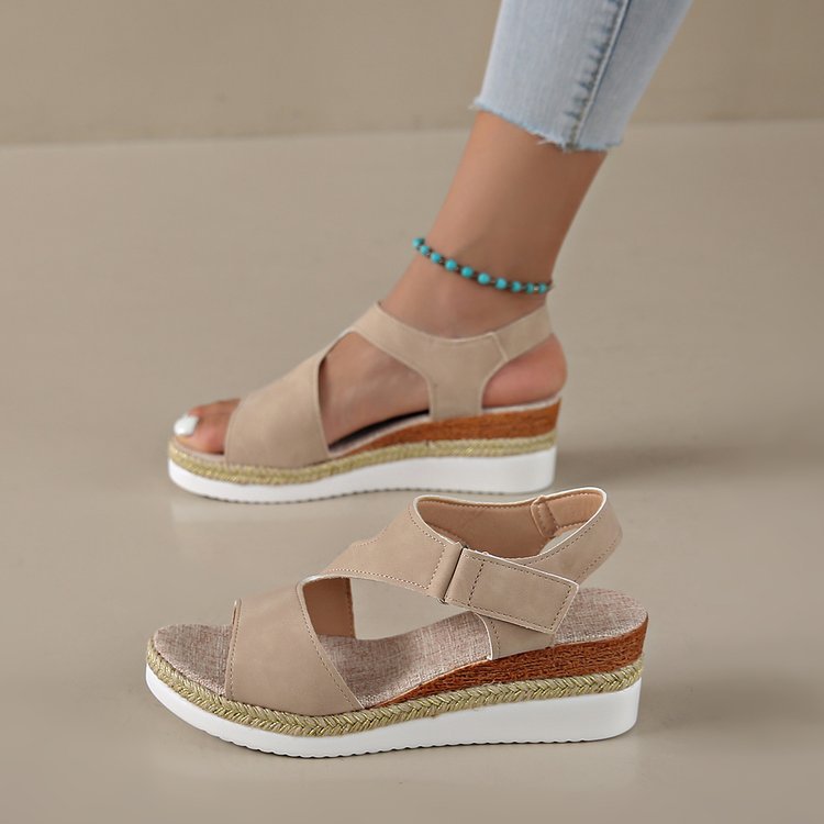 Dame modische kile-sandaler med komfortabel fodsenge Stilla