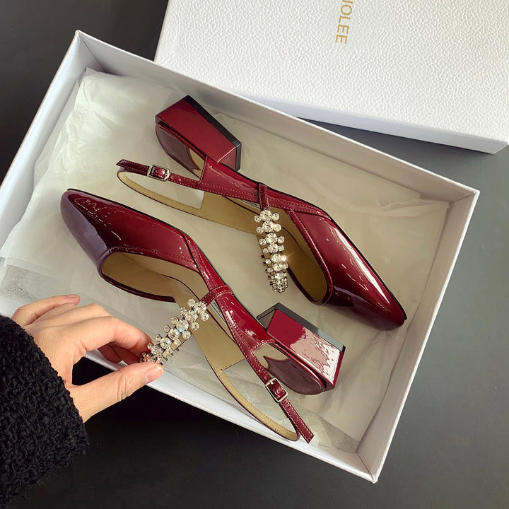 Dame Sling-Pumps med glitrende krystalpynt og elegant design Stilla