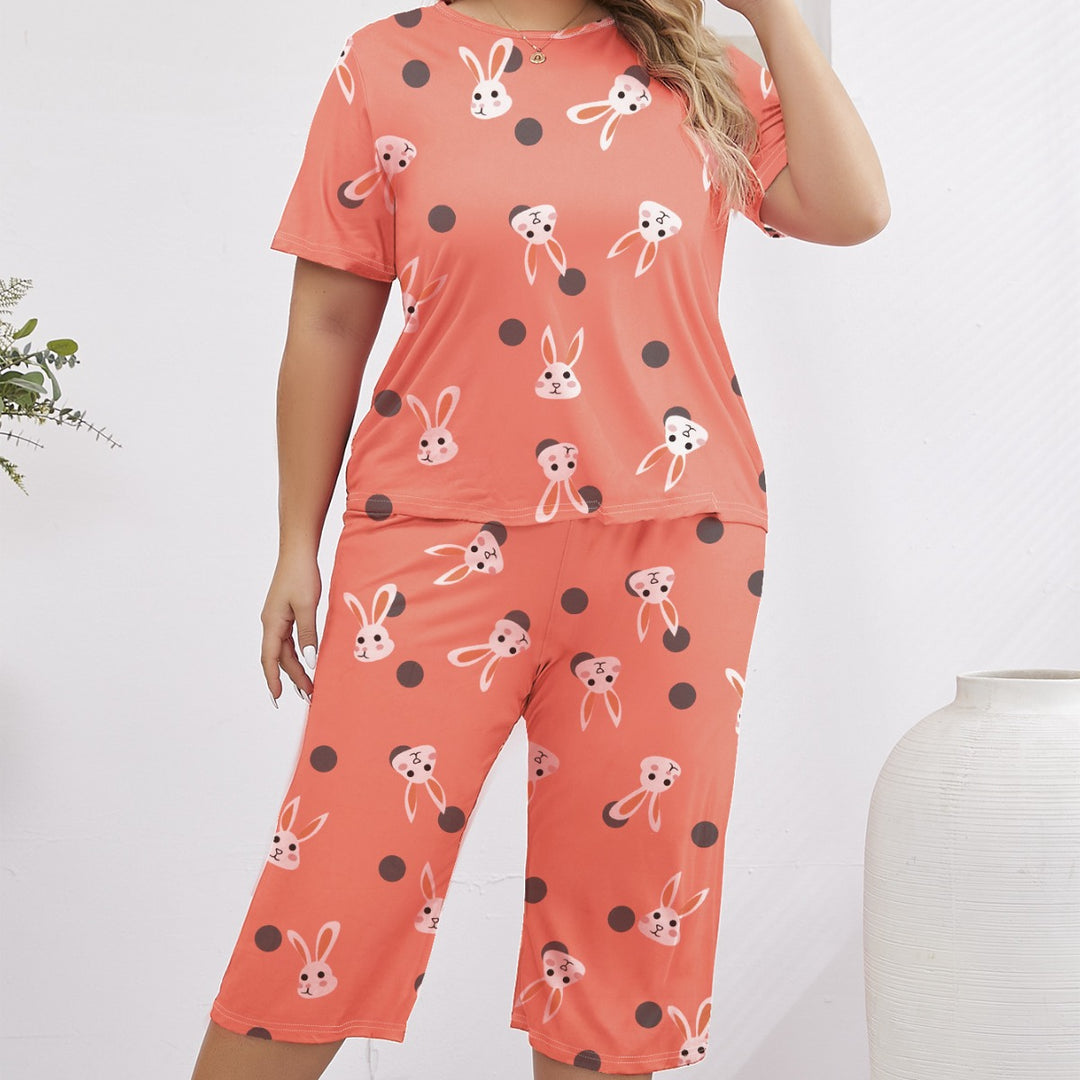Dame kort pyjamasæt med legende kaninmotiv og generøs pasform Stilla